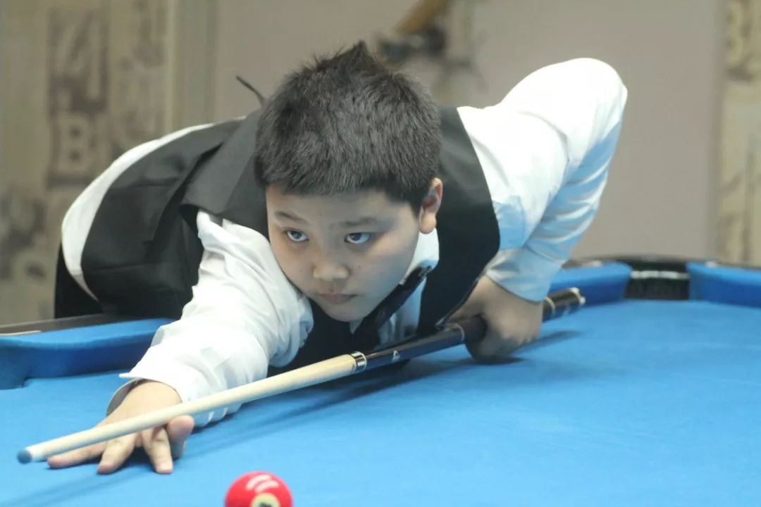 动的发展迎 动的发展迎