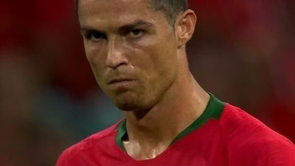 体育斯诺克英格兰公开赛：赵心童 田鹏飞顺利晋级