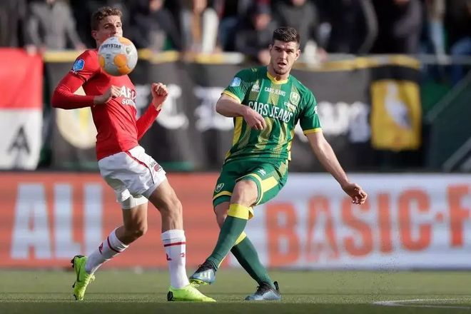 次亚冠对决 次亚冠对决