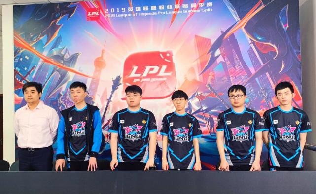 香的表现仍 香的表现仍