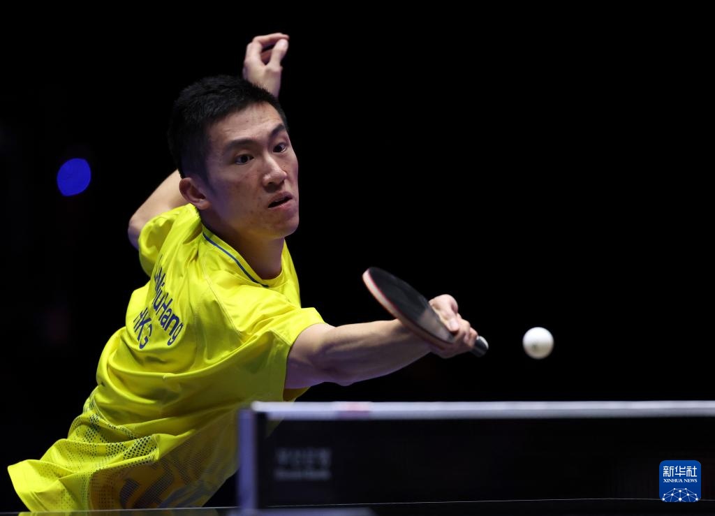 一面坚实的 一面坚实的